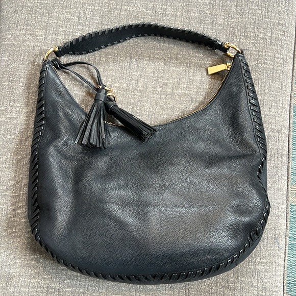 Michael Kors Black Lauryn Leather Shoulder Bag - Picture 5 of 10